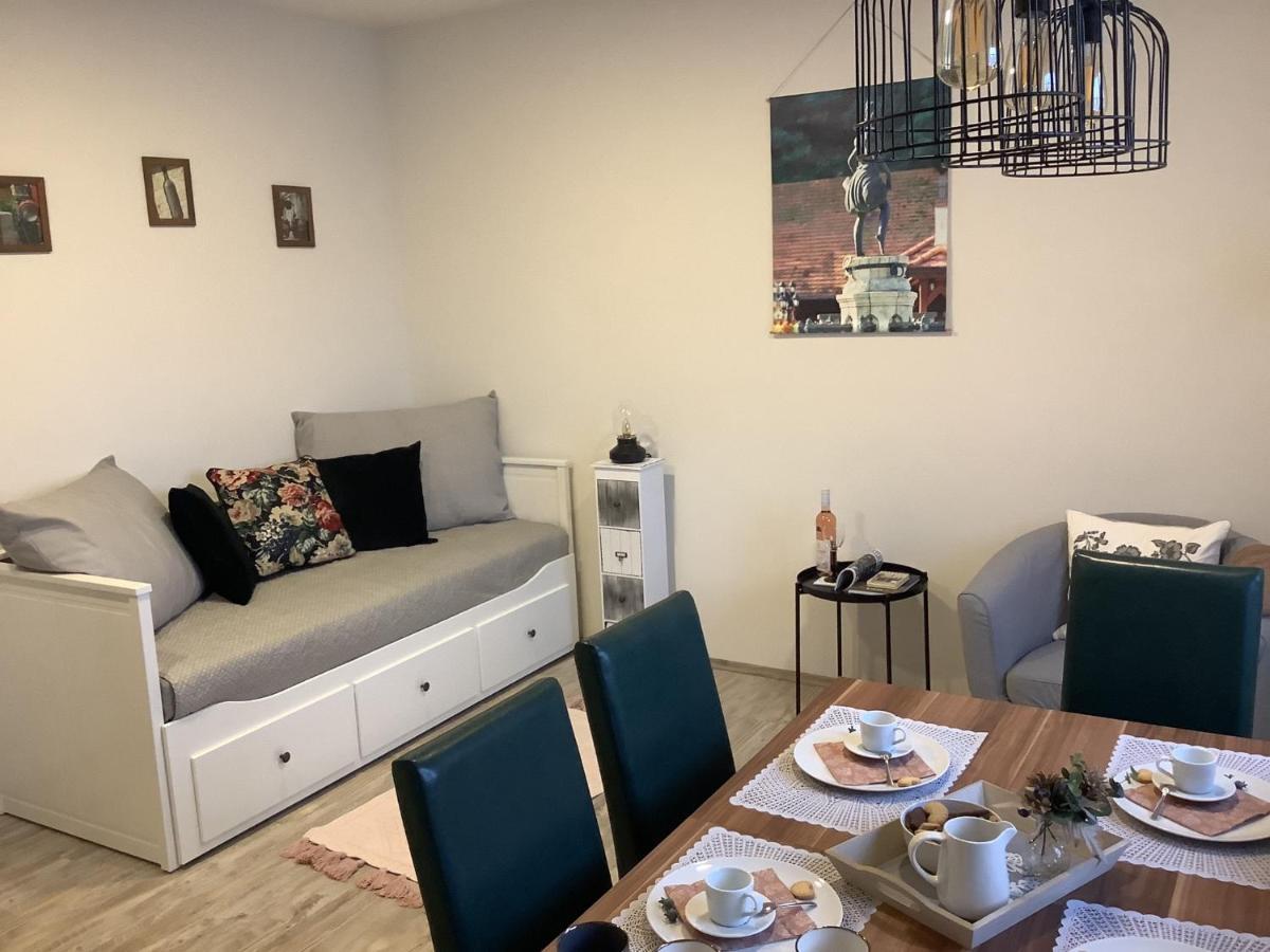 Ezuest Boroka Apartman 에게르 외부 사진